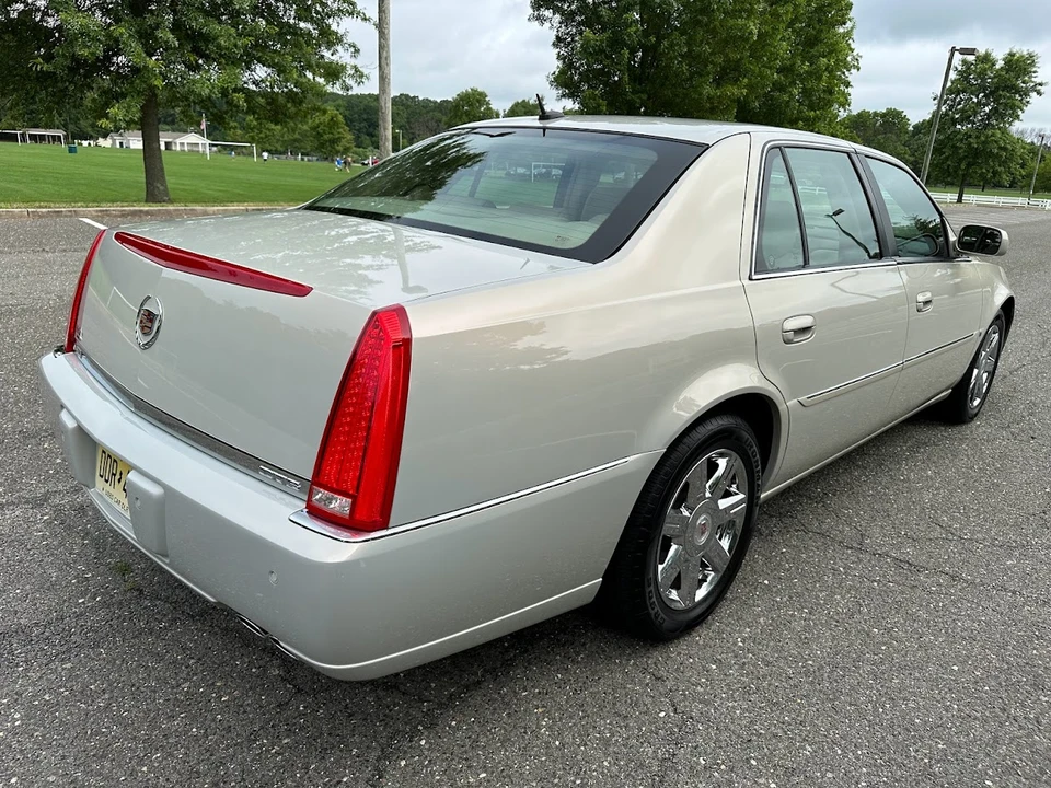 2007 Cadillac DTS - Image 20 of 31