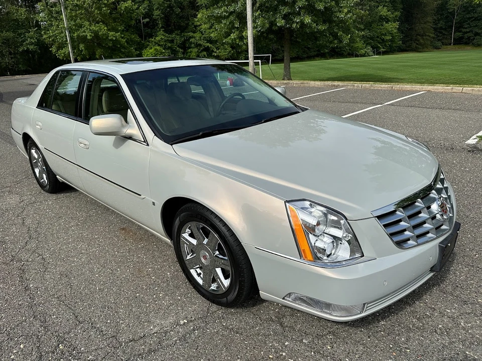 2007 Cadillac DTS - Image 27 of 31