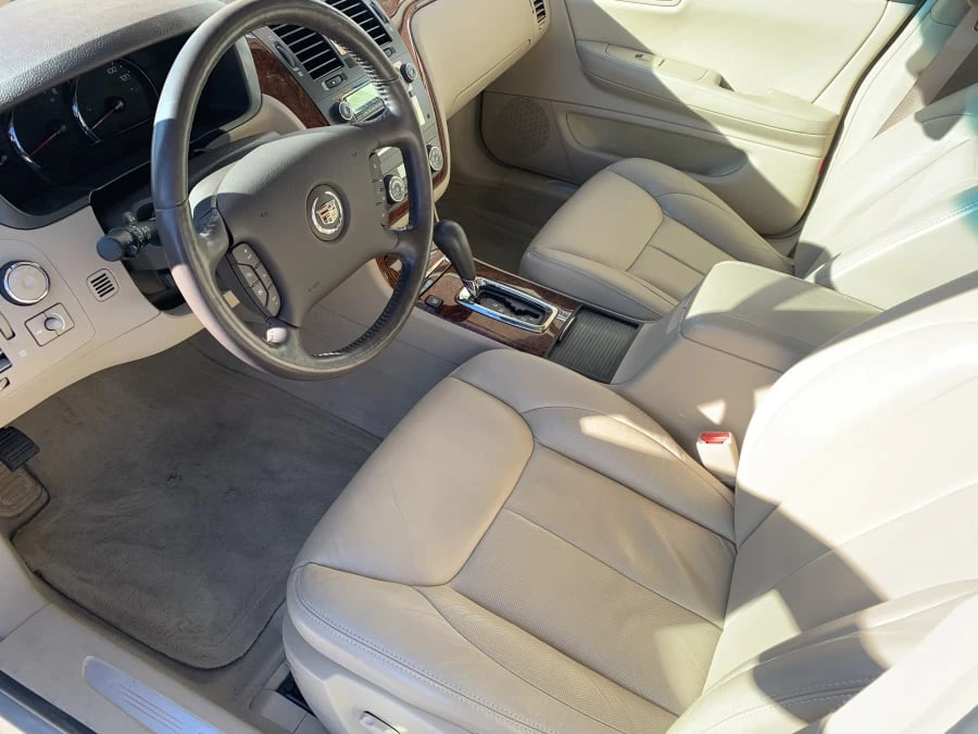 2007 Cadillac DTS - Image 4 of 8