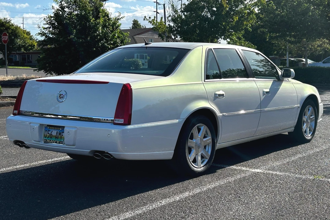2007 Cadillac DTS - Image 4 of 31