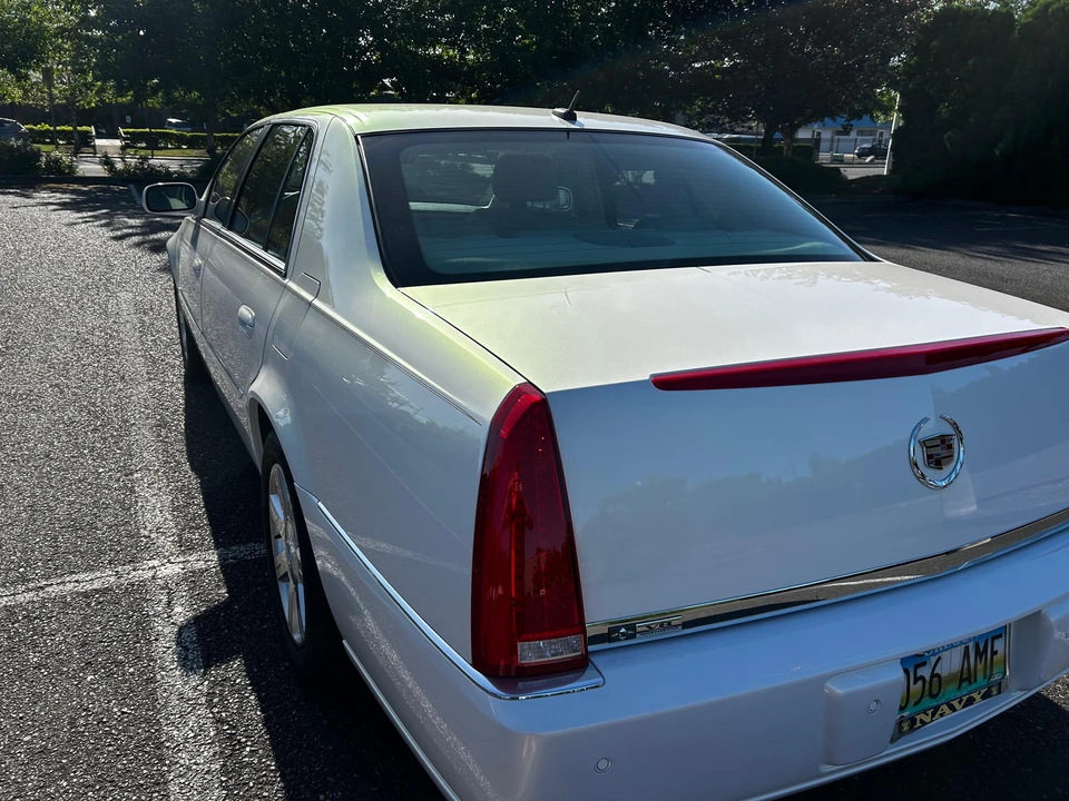 2007 Cadillac DTS - Image 21 of 31