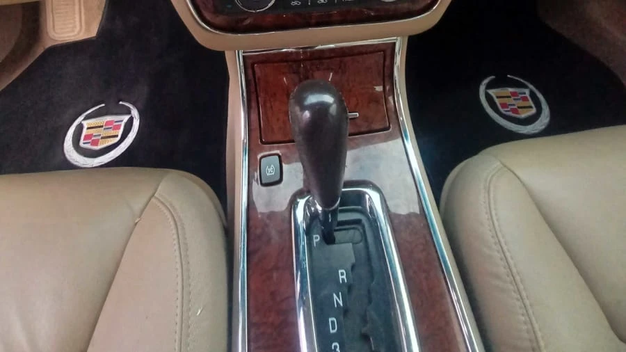 2007 Cadillac DTS - Image 11 of 17