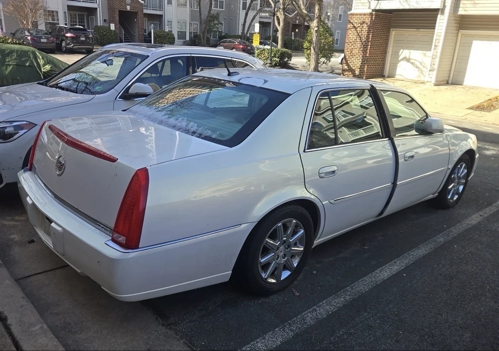 2007 Cadillac DTS - Image 3 of 6
