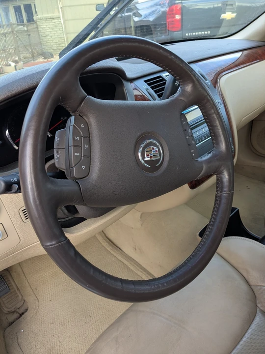 2007 Cadillac DTS - Image 6 of 17