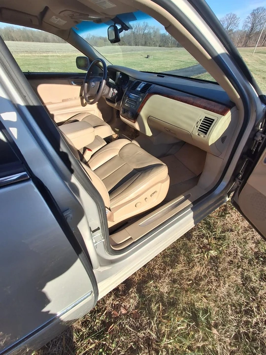2007 Cadillac DTS - Image 13 of 17