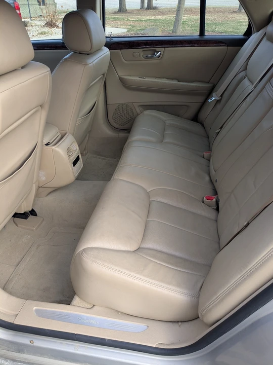 2007 Cadillac DTS - Image 9 of 17