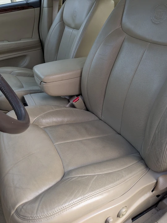 2007 Cadillac DTS - Image 8 of 17