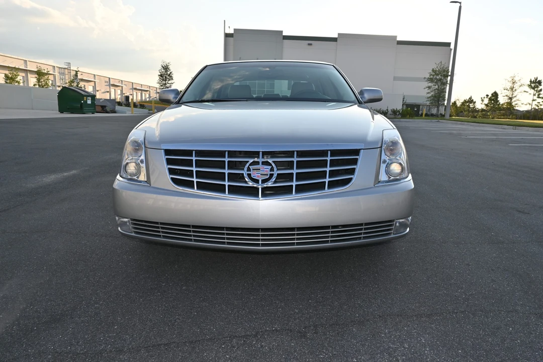 2007 Cadillac DTS - Image 7 of 31