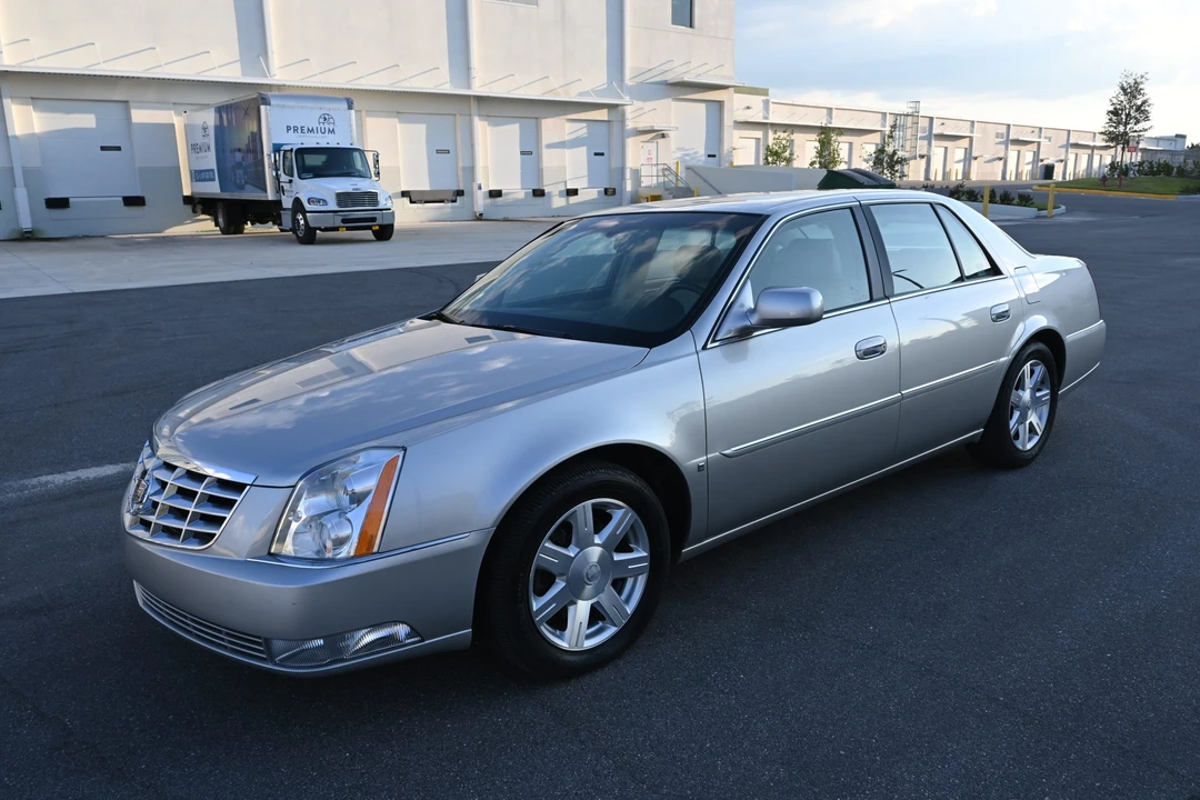 2007 Cadillac DTS - Image 4 of 31