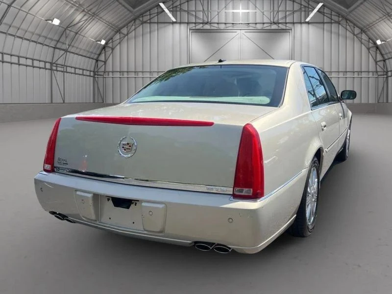 2007 Cadillac DTS - Image 9 of 12