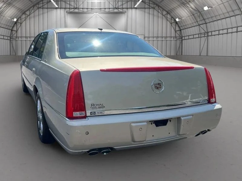 2007 Cadillac DTS - Image 10 of 12