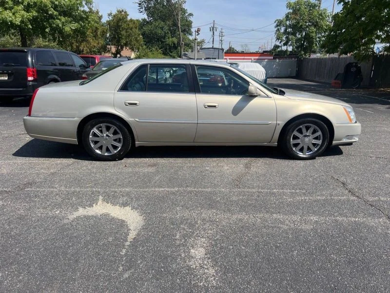 2007 Cadillac DTS - Image 6 of 12