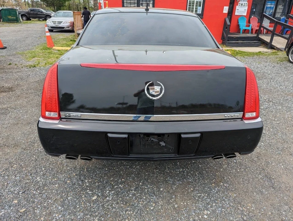 2007 Cadillac DTS - Image 8 of 21