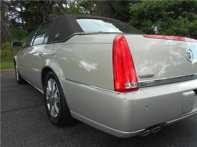 2007 Cadillac DTS - Image 6 of 12
