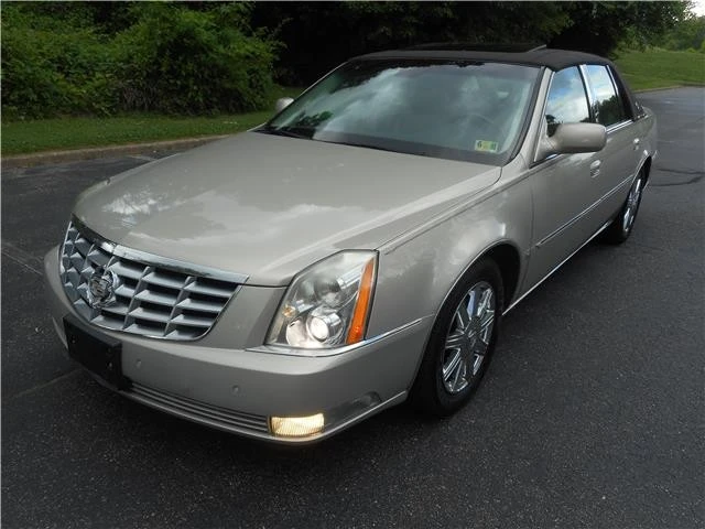 2007 Cadillac DTS - Image 9 of 12