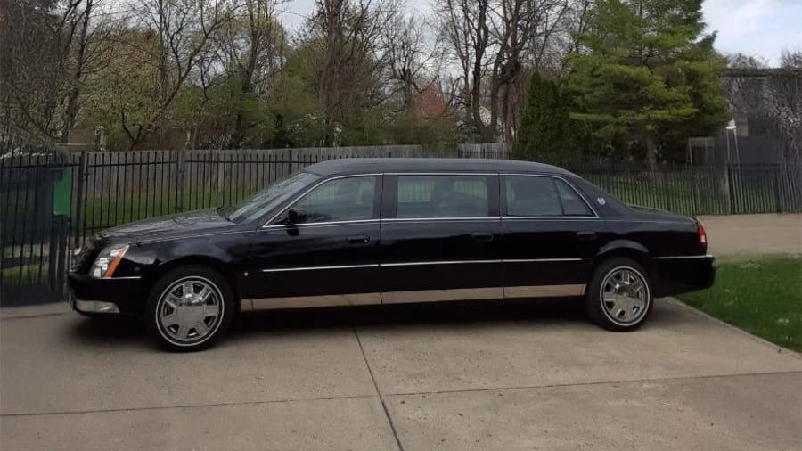2007 Cadillac DTS - Image 2 of 21