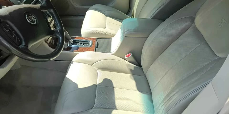 2007 Cadillac DTS - Image 7 of 12