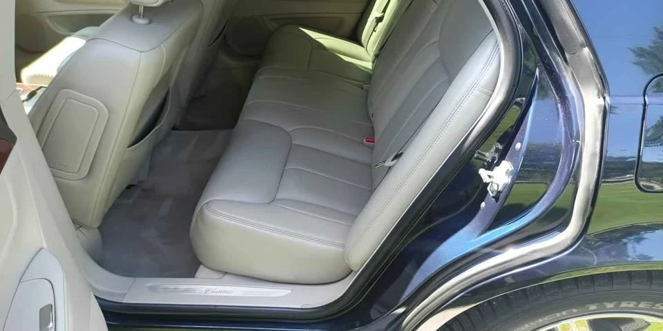 2007 Cadillac DTS - Image 6 of 12