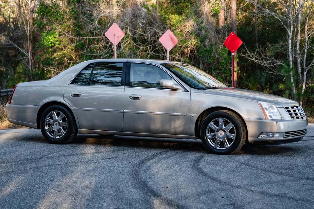 2007 Cadillac DTS - Image 25 of 31