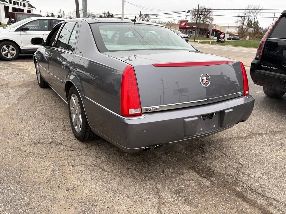2007 Cadillac DTS - Image 5 of 12