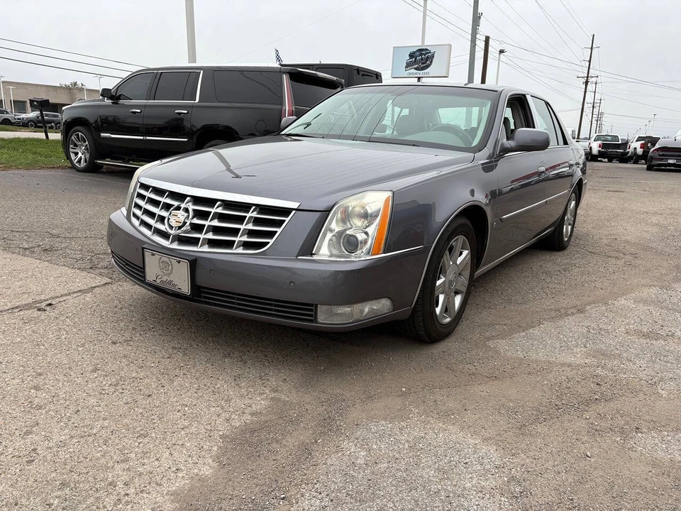 2007 Cadillac DTS - Image 3 of 12
