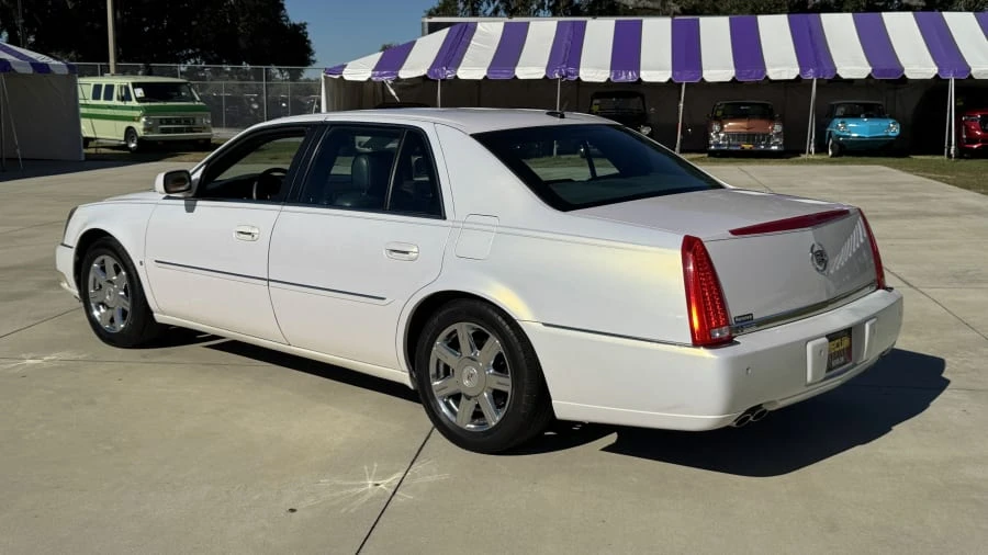 2007 Cadillac DTS - Image 3 of 9
