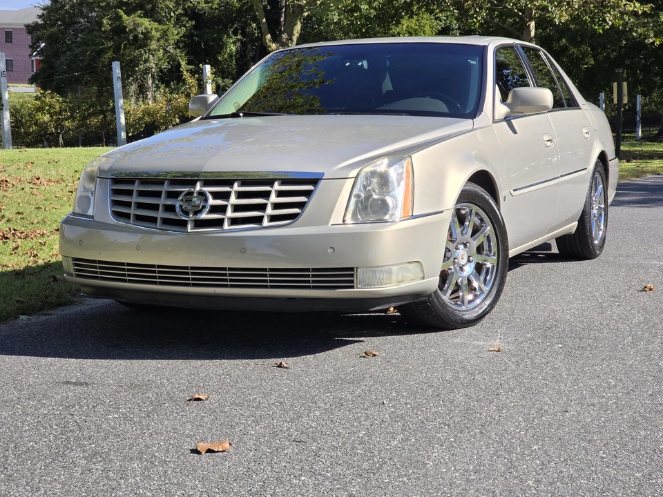 2007 Cadillac DTS - Image 6 of 31