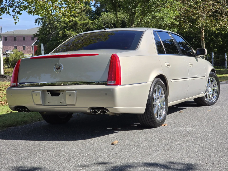 2007 Cadillac DTS - Image 26 of 31