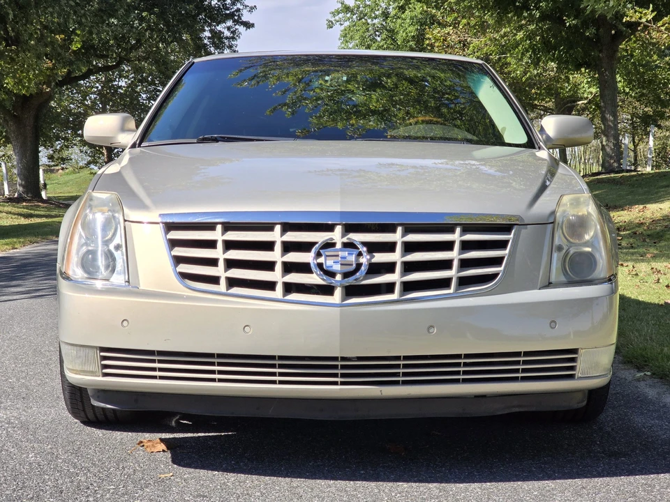 2007 Cadillac DTS - Image 11 of 31