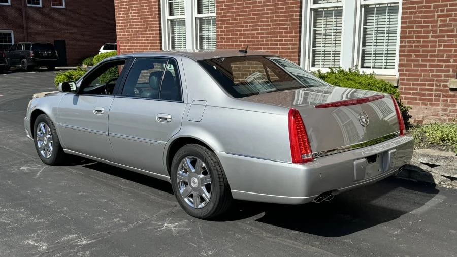 2007 Cadillac DTS - Image 3 of 5