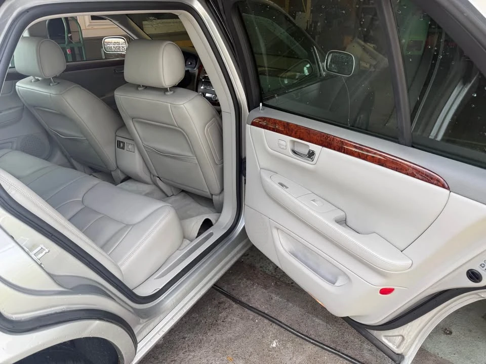 2007 Cadillac DTS - Image 5 of 15