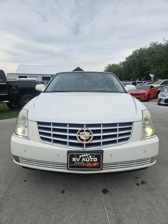 2007 Cadillac DTS - Image 2 of 17