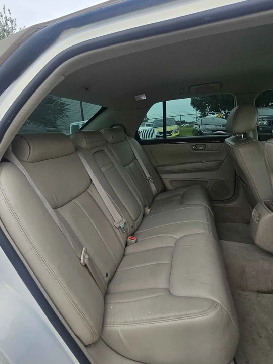 2007 Cadillac DTS - Image 12 of 17