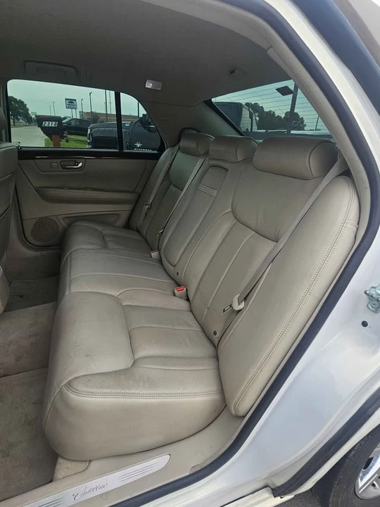 2007 Cadillac DTS - Image 13 of 17