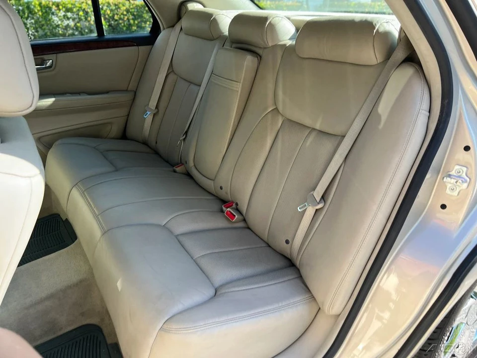 2007 Cadillac DTS - Image 19 of 21