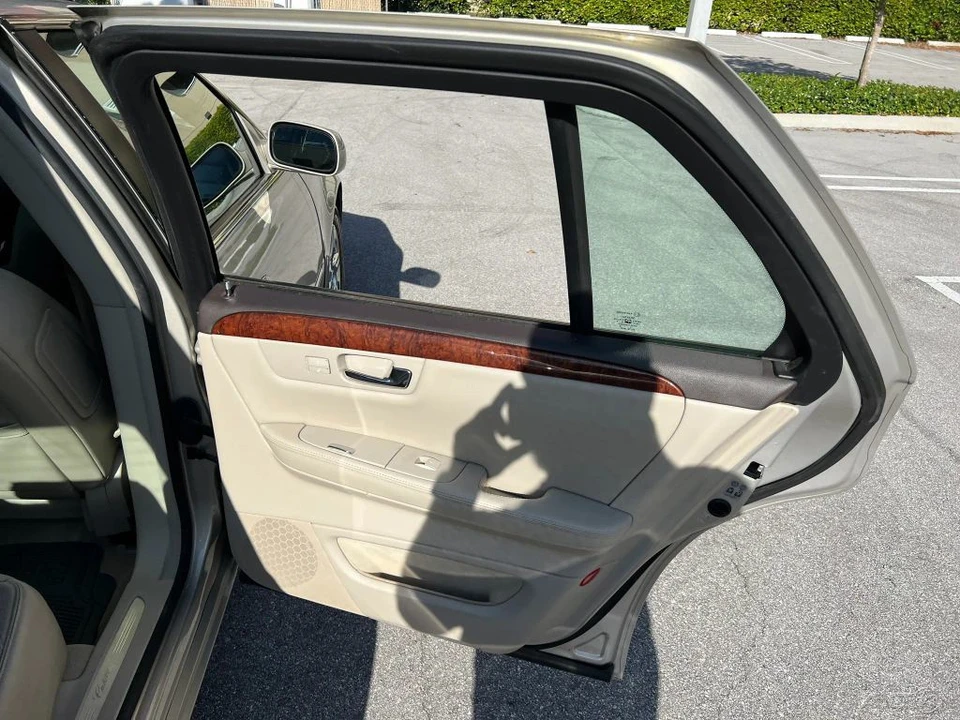 2007 Cadillac DTS - Image 20 of 21