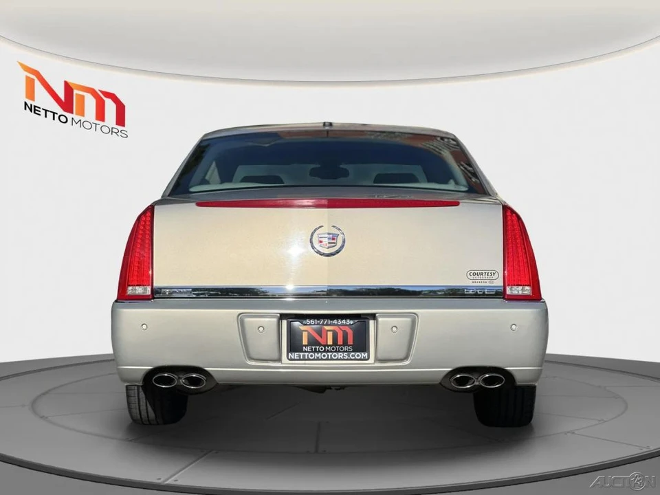 2007 Cadillac DTS - Image 4 of 21