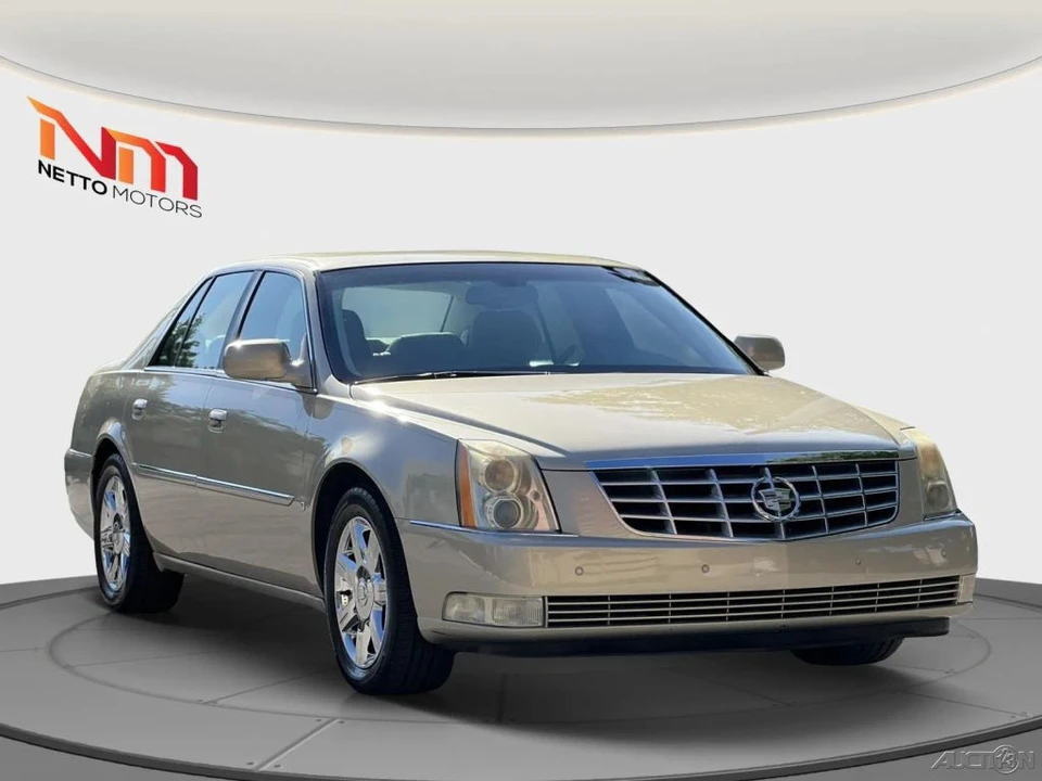 2007 Cadillac DTS - Image 7 of 21