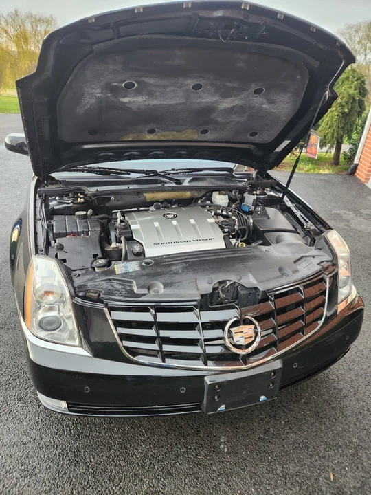 2007 Cadillac DTS - Image 17 of 18