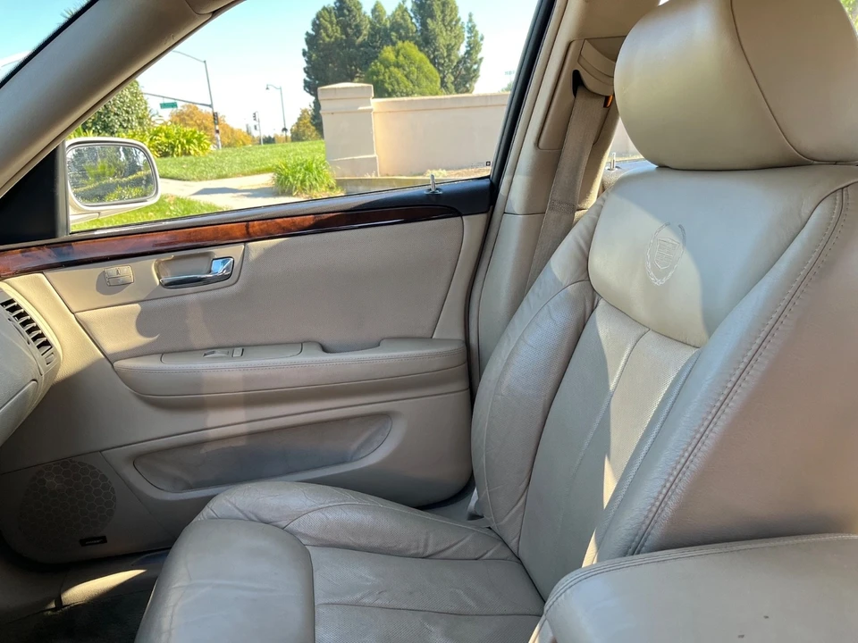 2007 Cadillac DTS - Image 9 of 21