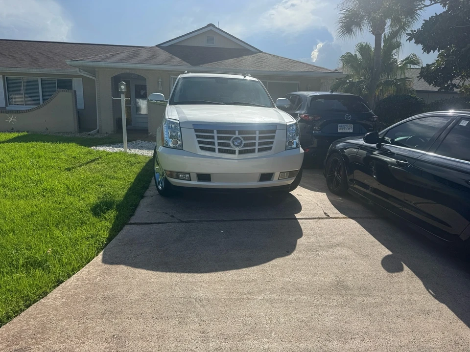 2007 Cadillac Eldorado - Image 7 of 31