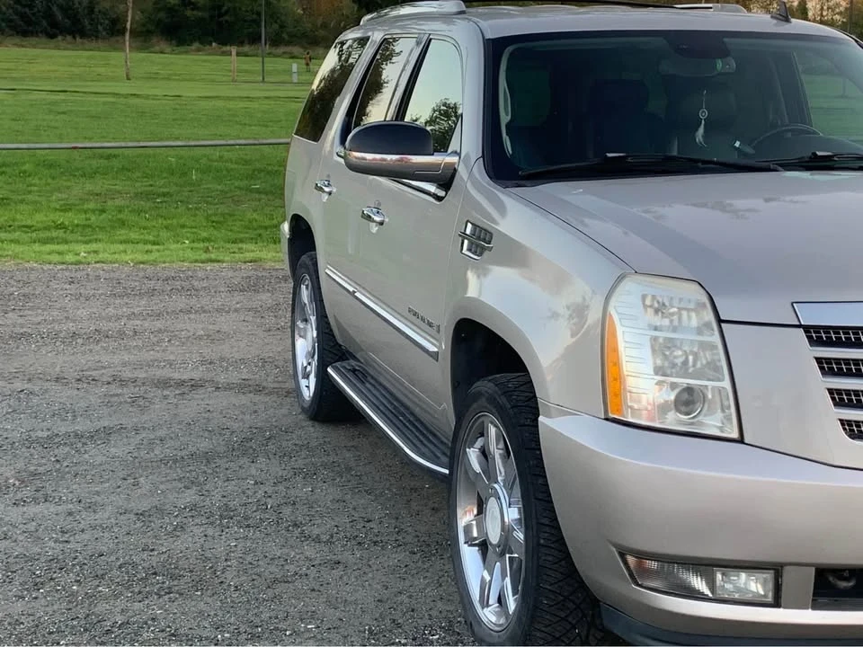 2007 Cadillac Escalade & EXT 3rd Gen - Image 3 of 10
