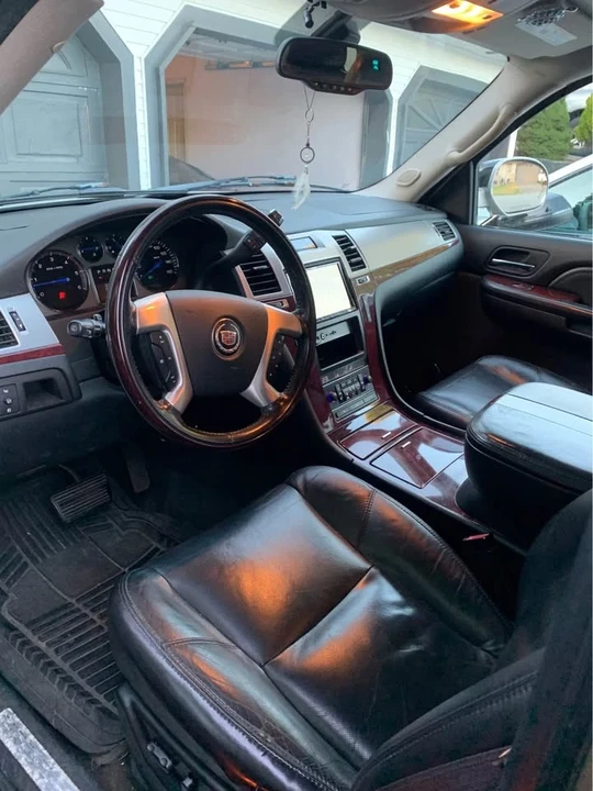2007 Cadillac Escalade & EXT 3rd Gen - Image 9 of 10
