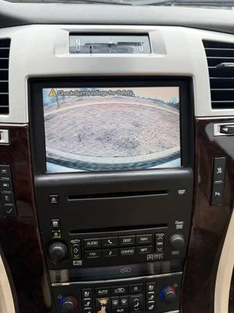 2007 Cadillac Escalade & EXT 3rd Gen - Image 7 of 16