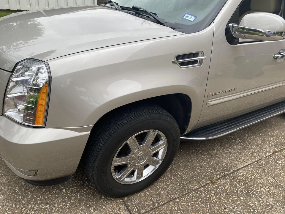 2007 Cadillac Escalade & EXT 3rd Gen - Image 18 of 31
