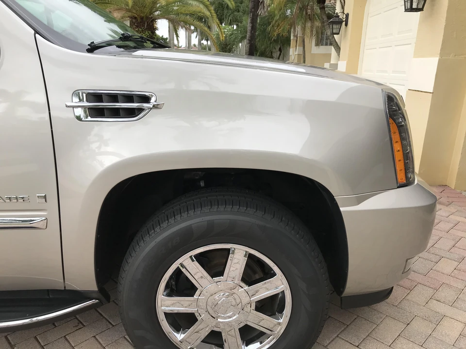 2007 Cadillac Escalade & EXT 3rd Gen - Image 17 of 31