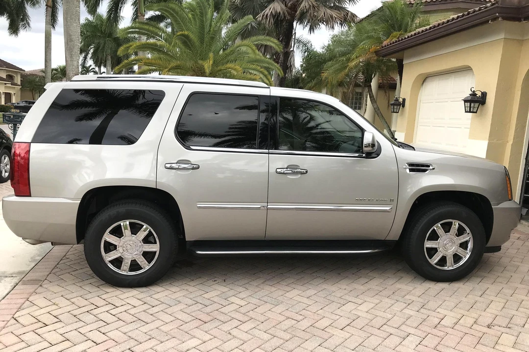 2007 Cadillac Escalade & EXT 3rd Gen - Image 4 of 31