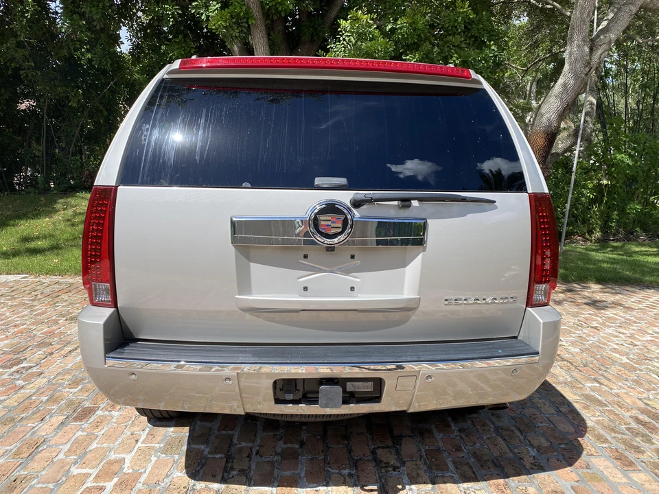 2007 Cadillac Escalade & EXT 3rd Gen - Image 8 of 31