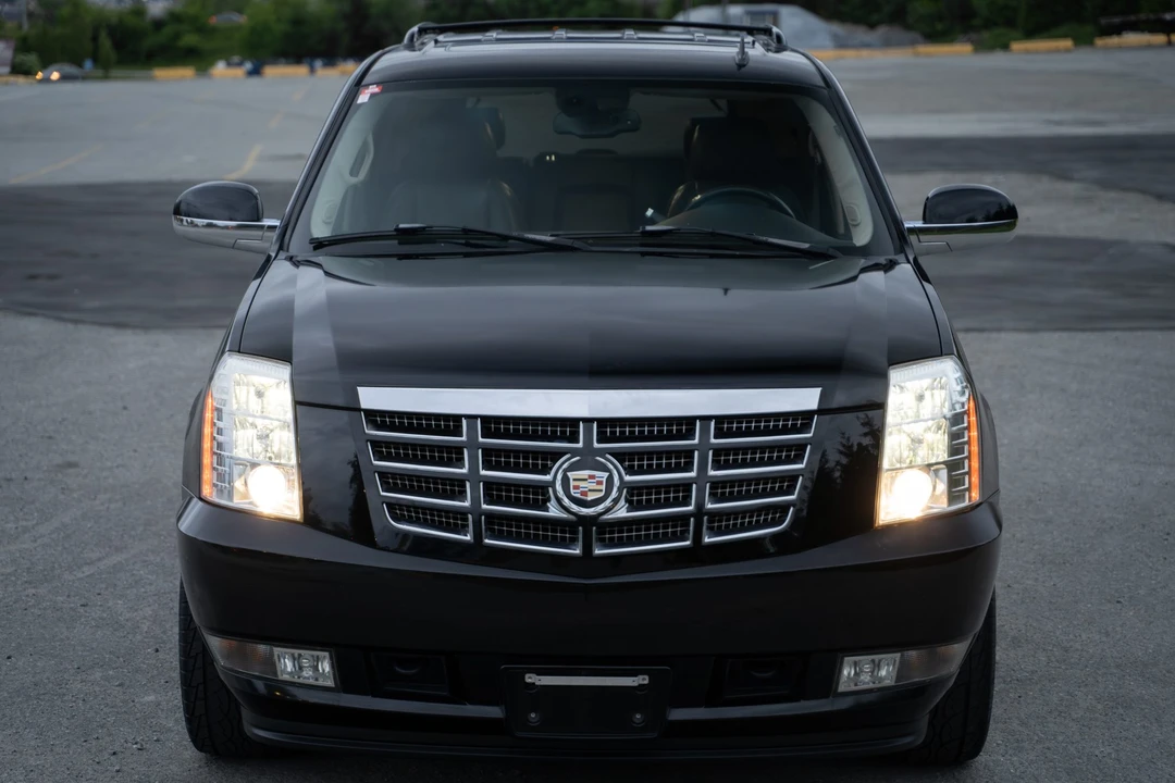 2007 Cadillac Escalade & EXT 3rd Gen - Image 9 of 31