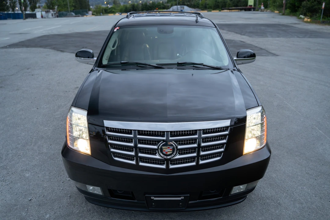 2007 Cadillac Escalade & EXT 3rd Gen - Image 8 of 31